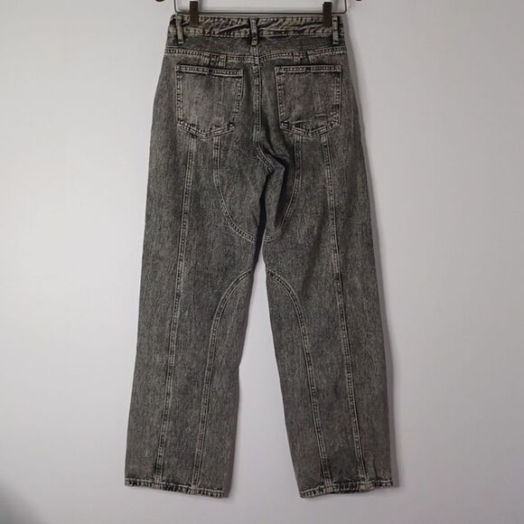 Stylish Gray Women's Jeans - Picture 2 of 13